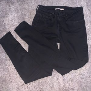 Levi’s 710 Super Skinny Jeans